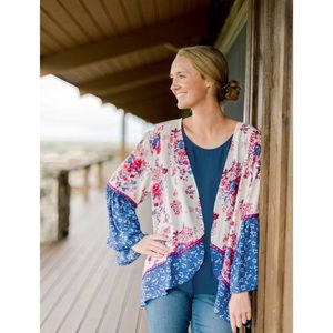 The Pioneer Woman Woven Long Sleeve Sleeve Duster in Bright Rose. 2-3X